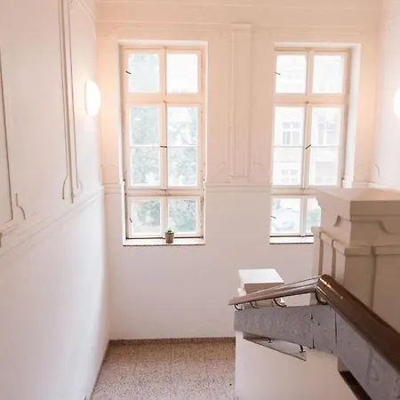 Lion In Historical Center, Old Town Apartment *