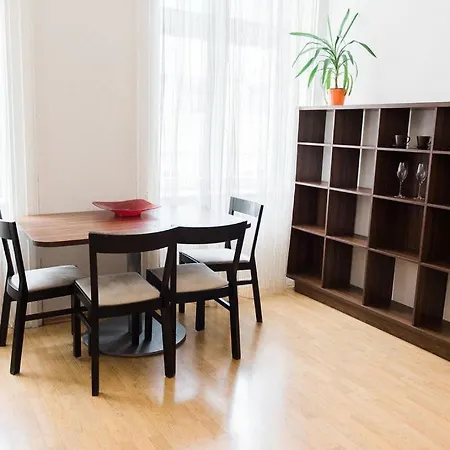 Apartament Lion In Historical Center, Old Town *