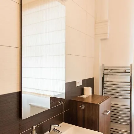 Lion In Historical Center, Old Town Apartament *