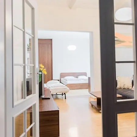 Apartamento Lion In Historical Center, Old Town *