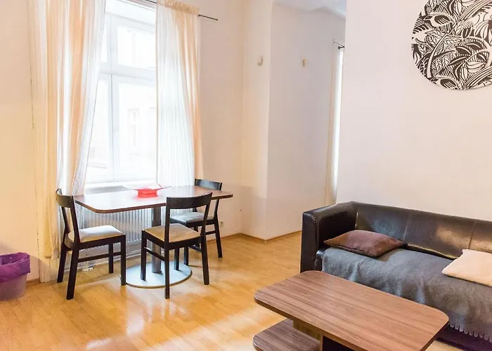 Lion In Historical Center, Old Town Apartment *