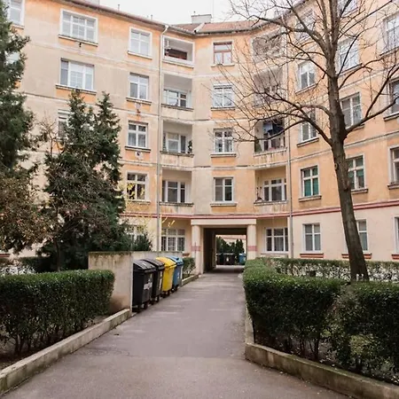 Apartamento Lion In Historical Center, Old Town *