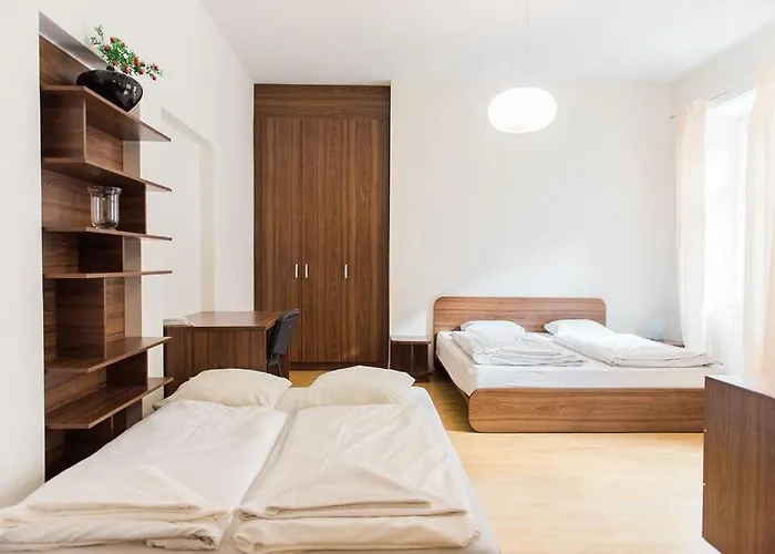 Lion In Historical Center, Old Town Apartman