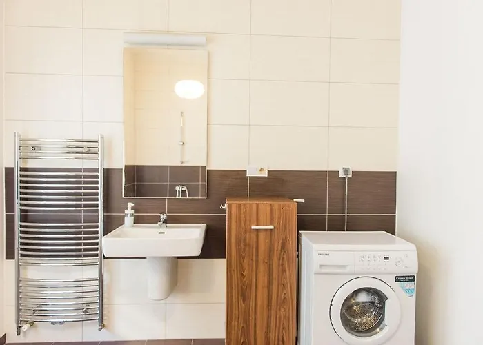 Lion In Historical Center, Old Town Apartman *